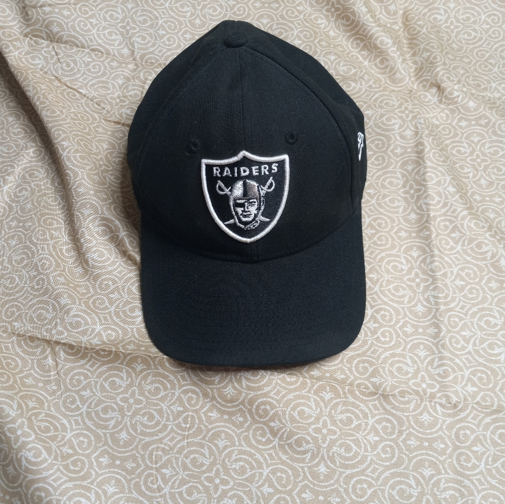 Raiders hat
